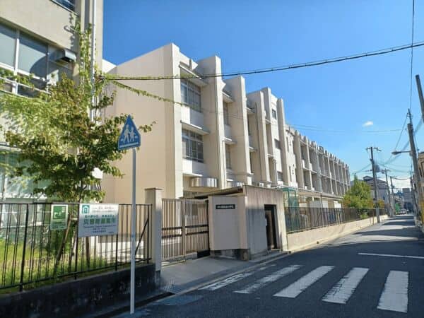 大阪市立東桃谷小学校