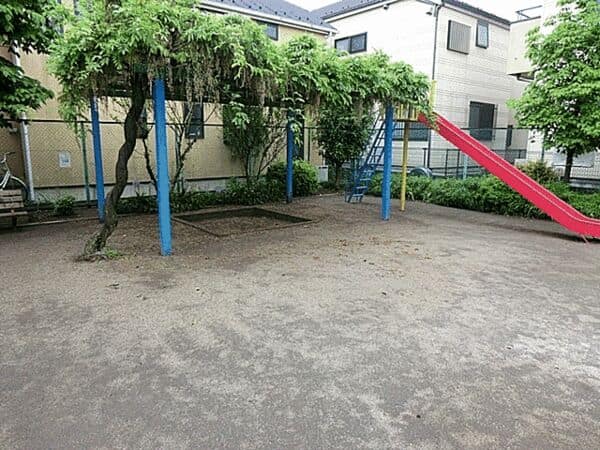 もくせい公園まで約777m