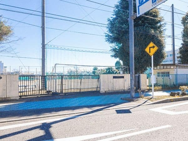 大和市立引地台中学校