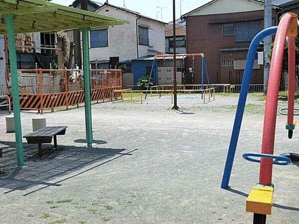 白鷺児童遊園まで約299m