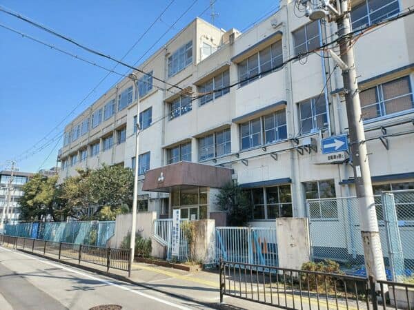 堺市立三国丘小学校
