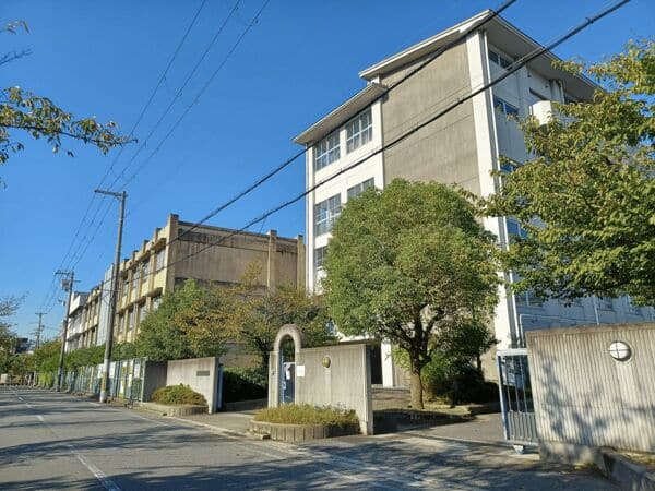 堺市立月州中学校