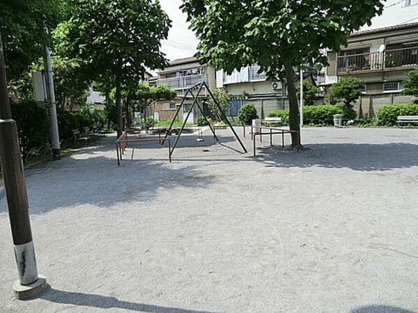 豊島四丁目児童遊園まで約617m