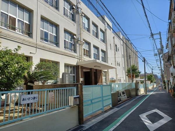 大阪市立中本小学校