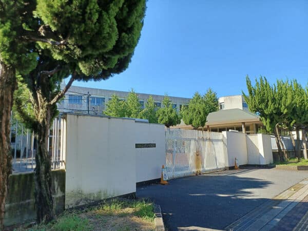 東大阪市立意岐部東小学校