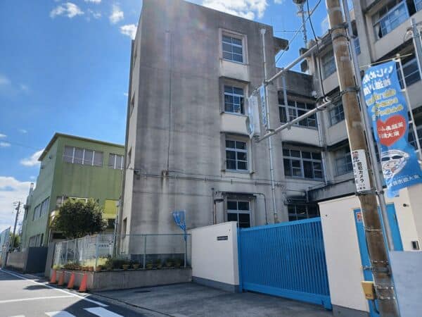 東大阪市立楠根東小学校