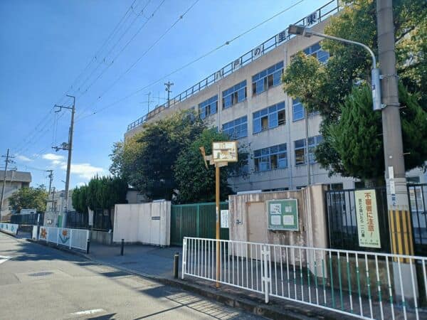 東大阪市立八戸の里東小学校