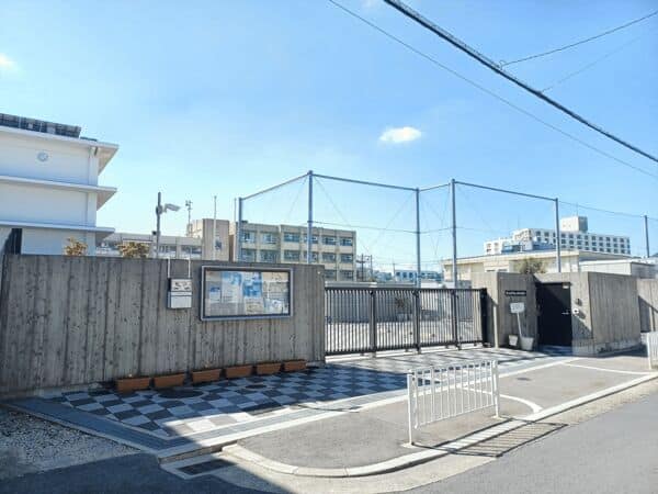 東大阪市立小阪中学校