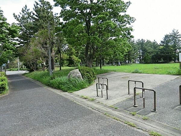 まつかぜ公園まで約592m