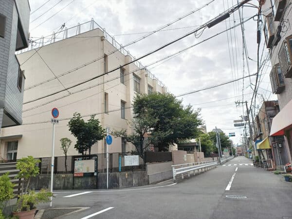大阪市立市岡小学校