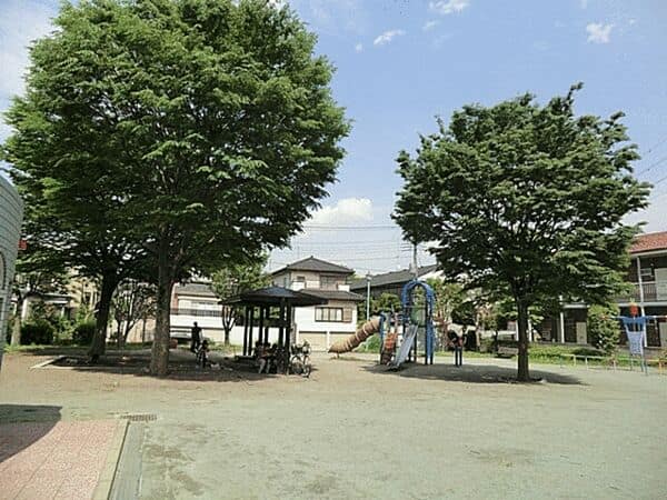 諏訪入公園まで約834m