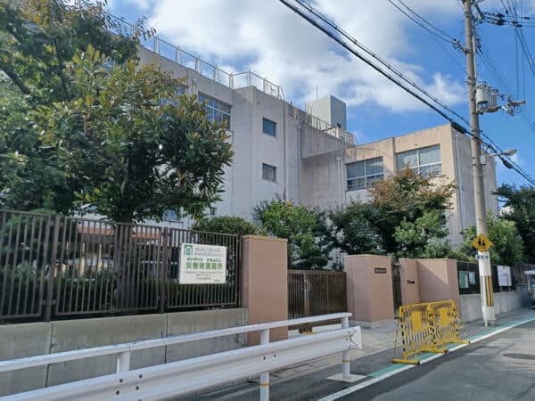 大阪市立阪南小学校