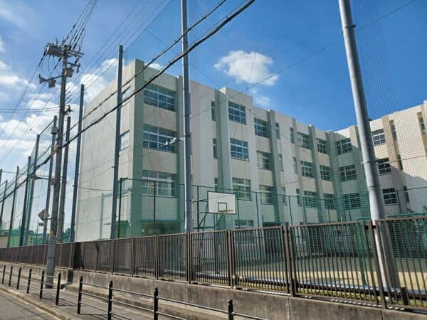 大阪市立阿倍野中学校
