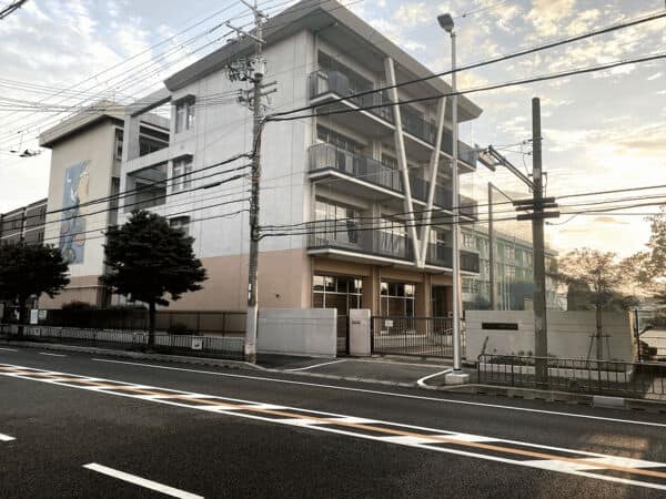 豊中市立小曽根小学校