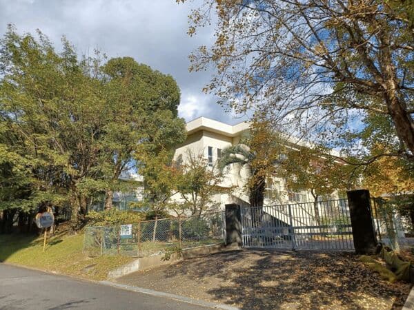 豊中市立東丘小学校