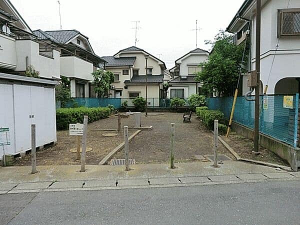 西鶴間4号公園まで約892m
