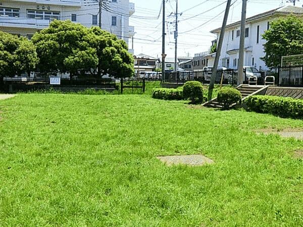 北野中央公園まで約555m