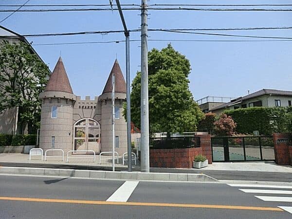 小鳩幼稚園まで約725m