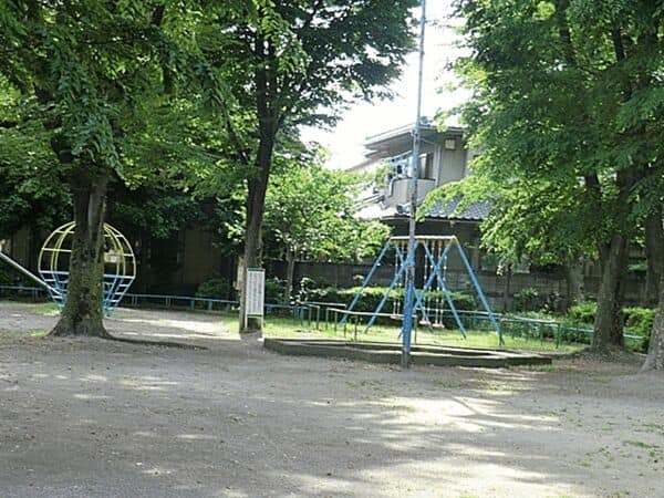 青木2丁目第2公園まで約300m