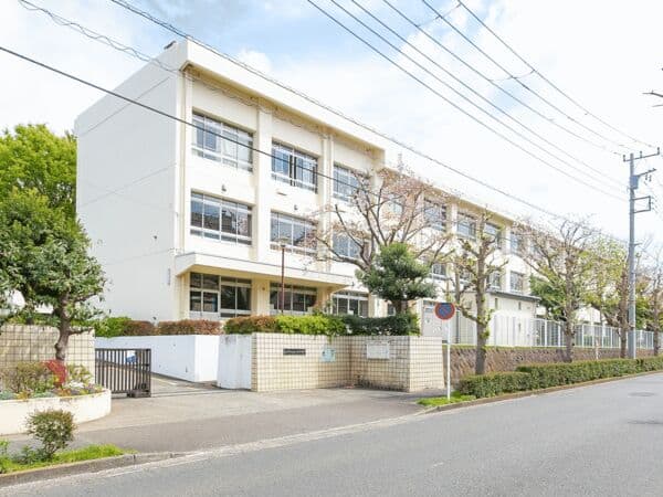 藤沢市立滝の沢中学校