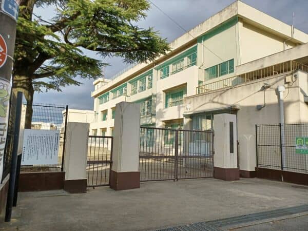 豊中市立螢池小学校