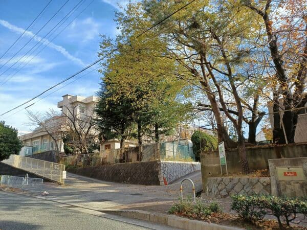 豊中市立東豊中小学校