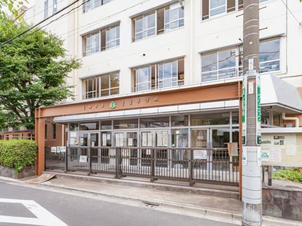 葛飾区立青葉中学校