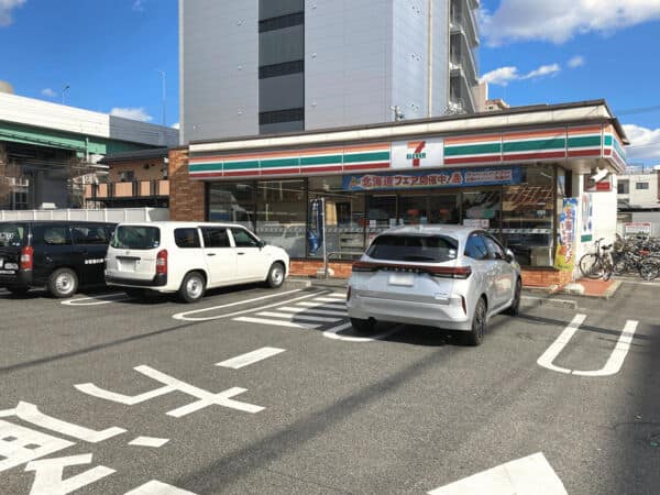 セブンイレブン名古屋岩塚店まで約455m