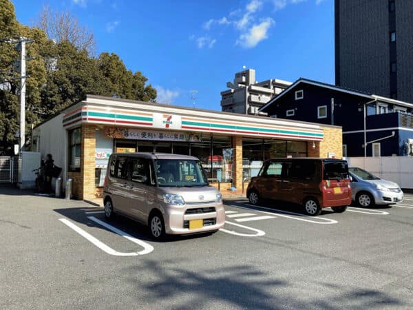 セブンイレブン名古屋龍ノ口町1丁目店まで約699m