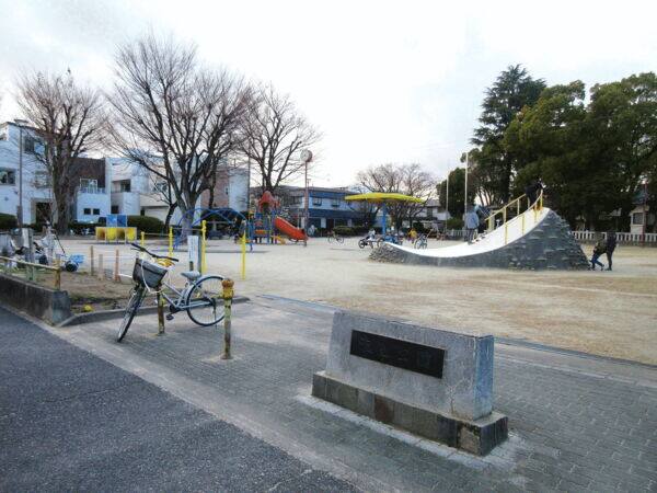 塩池公園まで約354m