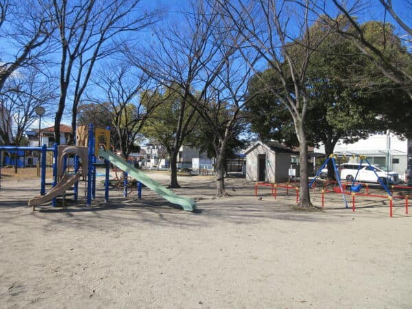 中郷公園まで約504m