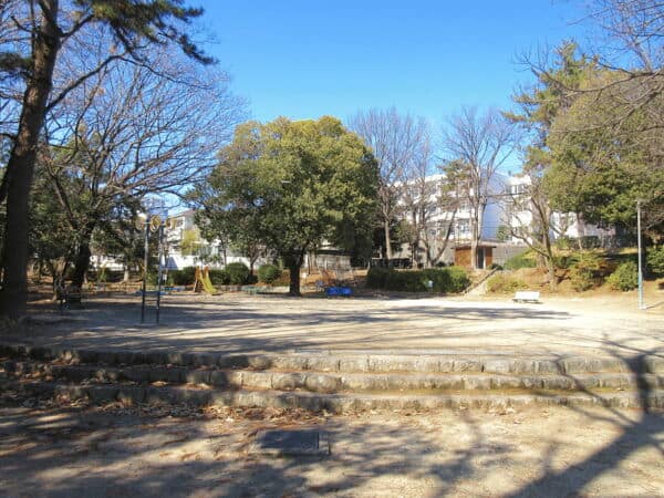 神丘公園まで約271m