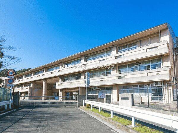 横浜市立中山中学校