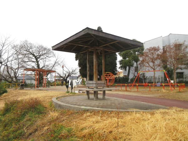 蜜柑山公園まで約629m