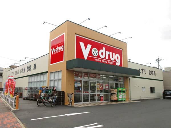 Vドラッグ千種公園北店まで約741m
