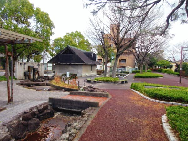 水道公園水の丘まで約186m