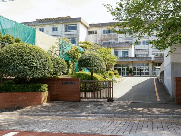 藤沢市立湘南台中学校