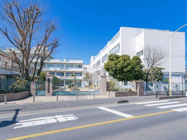 さいたま市立大久保小学校