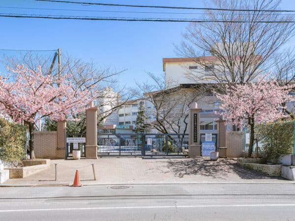 さいたま市立大久保中学校