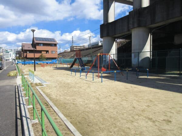 山田公園（名古屋市北区）まで約637m