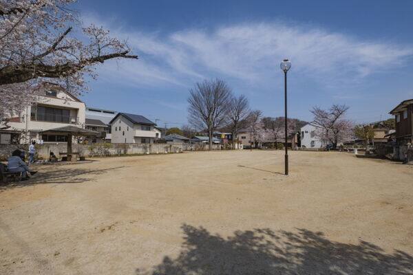 八瀬川公園まで約529m