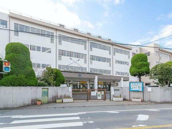 戸田市立戸田中学校