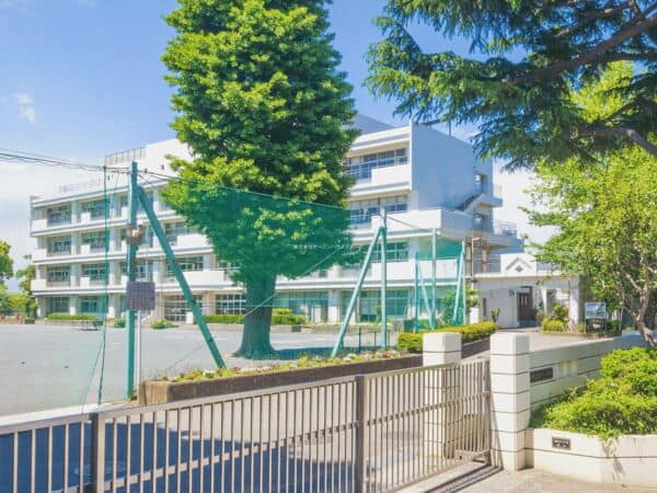 横浜市立石川小学校