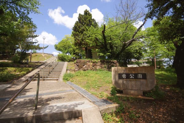 砦公園まで約976m