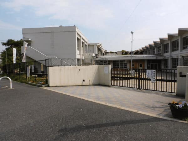 吹田市立古江台小学校