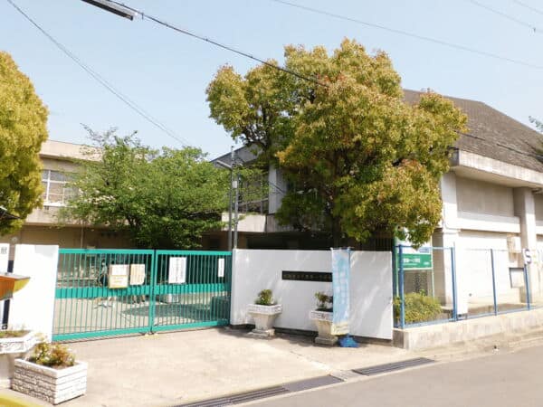 吹田市立千里第一小学校