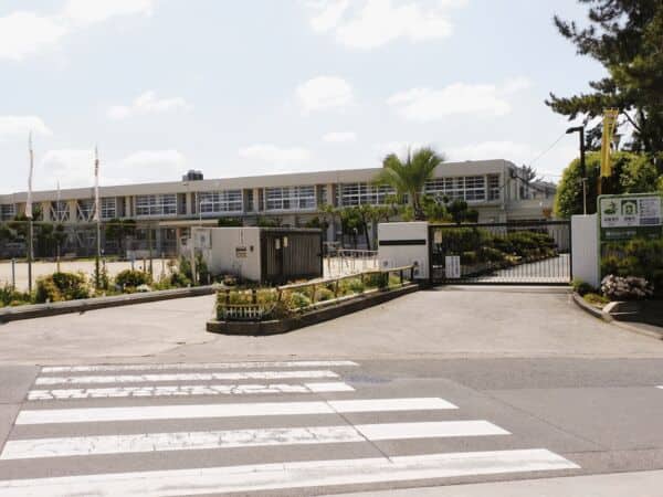 吹田市立藤白台小学校