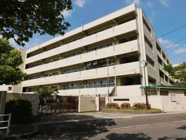 吹田市立西山田中学校