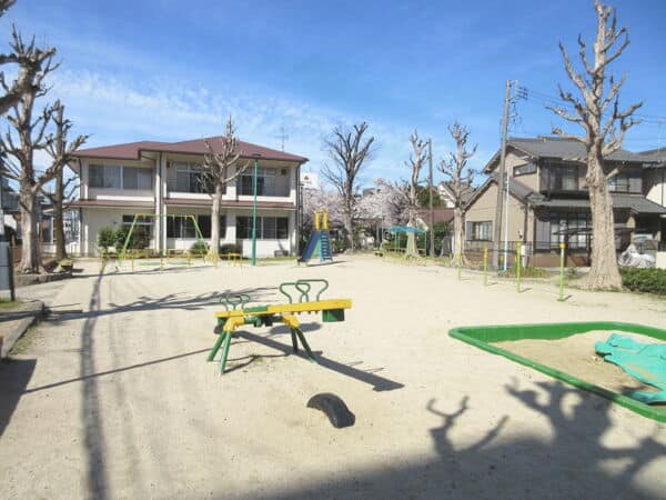 一番町公園まで約1318m