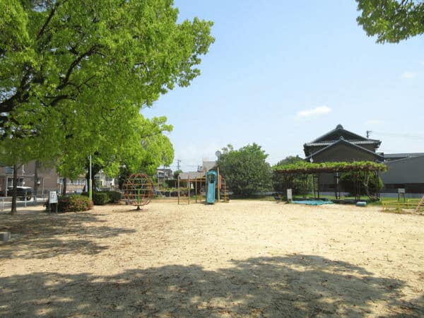 上八事第一公園まで約317m